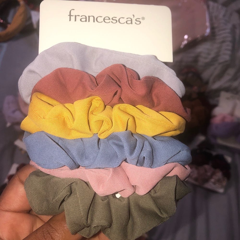 Hair scrunches